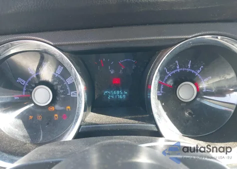 2010 Ford Mustang V6/V6 Premium из США, поврежденный, VIN 1ZVBP8EN6A5122242